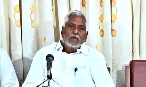 MLC Jeevan Reddy : చేప పిల్లలకు బదులుగా నగదు పంపిణీ చేయాలి