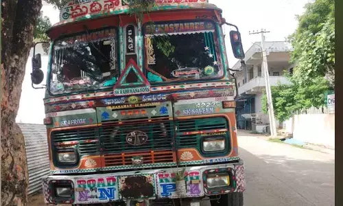 SI Anil Reddy : అక్రమంగా తరలిస్తున్న మూడు ఇసుక లారీల పట్టివేత..