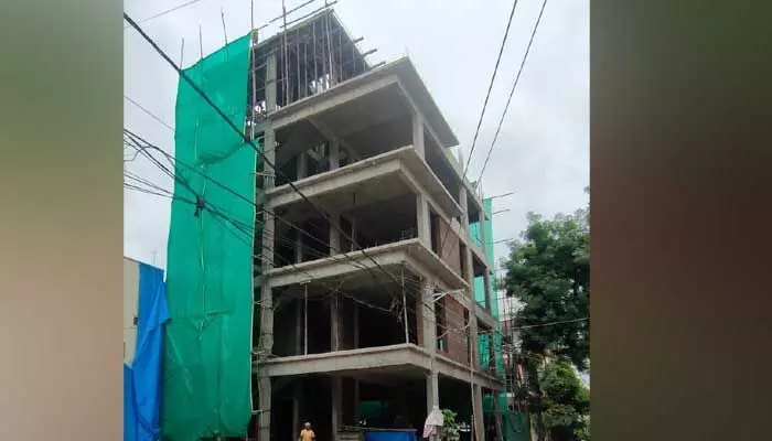 Alwal circle : అవినీతి అక్రమాలకు కేరాఫ్ అడ్రస్ అల్వాల్ సర్కిల్ టౌన్ ఫ్లానింగ్ కార్యాలయం.. Alwal circle : అవినీతి అక్రమాలకు కేరాఫ్ అడ్రస్ అల్వాల్ సర్కిల్ టౌన్ ఫ్లానింగ్ కార్యాలయం..