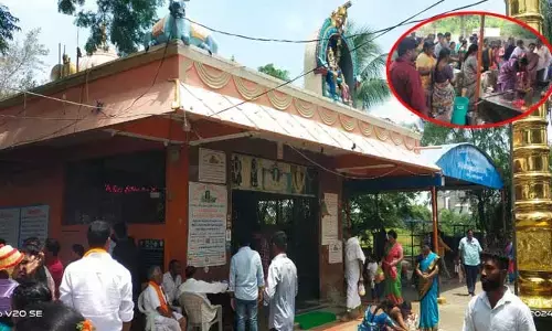 నేడు శ్రావణమాసం తొలి సోమవారం.. శివనామ స్మరణలతో మార్మోగిన చెందిప్ప మరకత శివాలయం