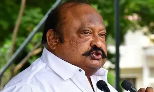 తెలంగాణ ప్రజల గొంతు ఎండిపోయేలా చేస్తున్నారు.. సర్కారుపై మాజీ మంత్రి గంగుల ఫైర్