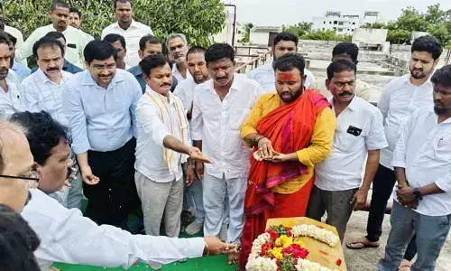 MLA Kumbham Anil Kumar Reddy : పలు అభివృద్ధి పనులకు శంకుస్థాపన..