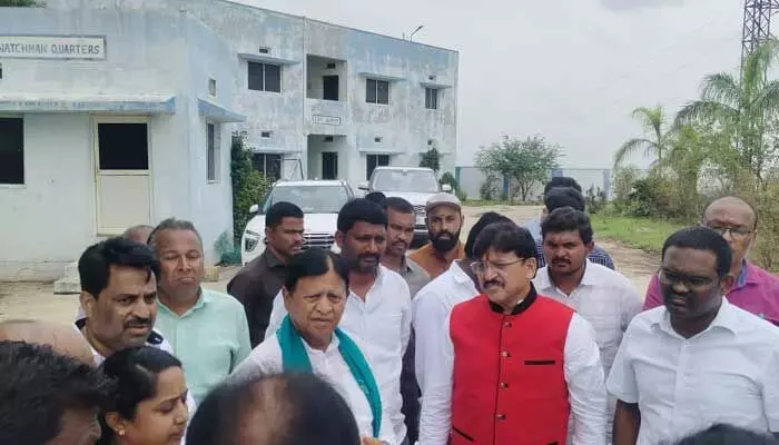 MLA : తాగునీటి ఫిల్టర్ హౌసింగ్ ను సందర్శించిన ఎమ్మెల్యేలు.. MLA : తాగునీటి ఫిల్టర్ హౌసింగ్ ను సందర్శించిన ఎమ్మెల్యేలు..
