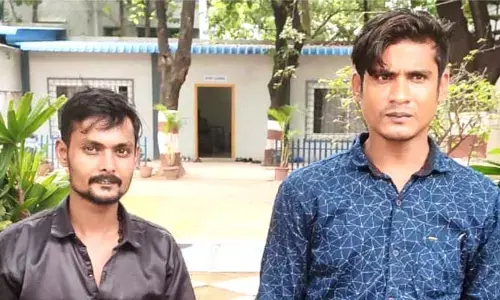 Jail : అనుమానాస్పదంగా సంచరిస్తున్న ఇద్దరికి జైలు