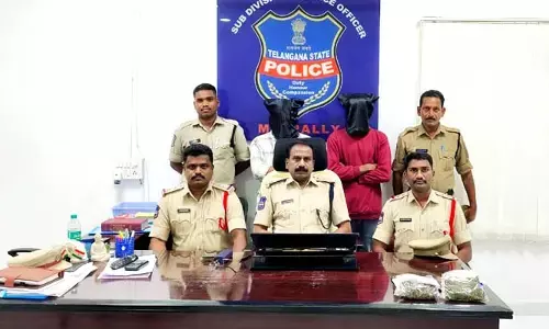 ganja : గంజాయి తరలిస్తున్న ఇద్దరి అరెస్ట్