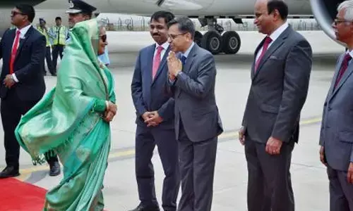 Sheikh Hasina: రఫేల్‌ తోడుగా.. నిరంతర పర్యవేక్షణలో ఇండియాలో దిగిన షేక్ హసీనా విమానం