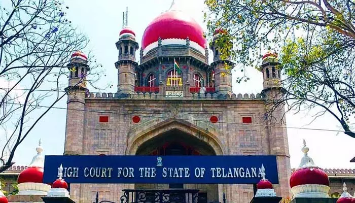 TG High Court: ఎమ్మెల్యేల పార్టీ ఫిరాయింపుపై ముగిసిన వాదనలు.. తీర్పు రిజర్వ్ చేసిన హైకోర్టు TG High Court: ఎమ్మెల్యేల పార్టీ ఫిరాయింపుపై ముగిసిన వాదనలు.. తీర్పు రిజర్వ్ చేసిన హైకోర్టు