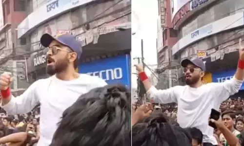 Virat Kohli Doop: బంగ్లాదేశ్ అల్లర్లలో కింగ్ కోహ్లీ డూప్.. ఆర్సీబీ క్యాప్ తో నినాదాలు.. వీడియో వైరల్
