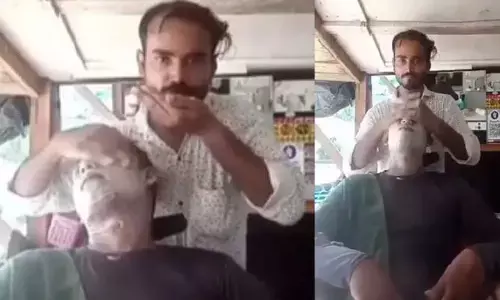 Viral Video: యాక్ థూ.. ఉమ్మితో మొహానికి మసాజ్ చేస్తున్న బార్బర్..  నెట్టింట వైరల్ అవుతున్న వీడియో