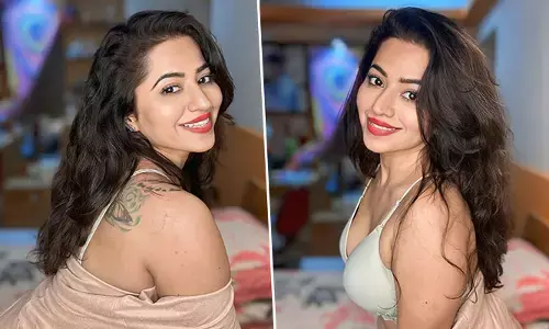 Ridheema Tiwari setting internet on fire with her hot photos