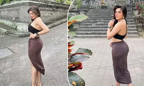Shama Sikander having a blast beauty snaps