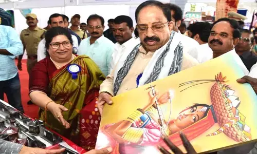 Minister Tummala Nageswara Rao : చేనేత కార్మికుల సంక్షేమానికి ప్రభుత్వం కట్టుబడి ఉంది
