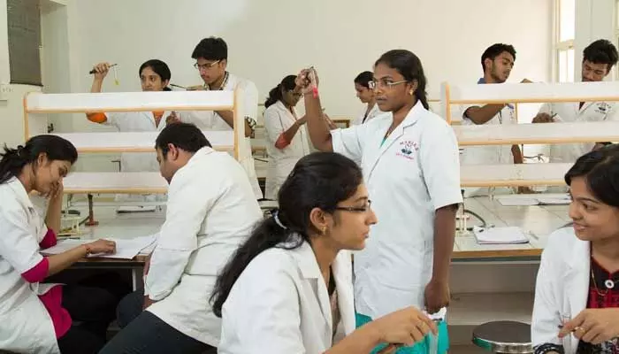 PGECET Counselling: ఫార్మసీ కాలేజీల అప్రూవల్ ఆలస్యమే కారణం PGECET Counselling: ఫార్మసీ కాలేజీల అప్రూవల్ ఆలస్యమే కారణం
