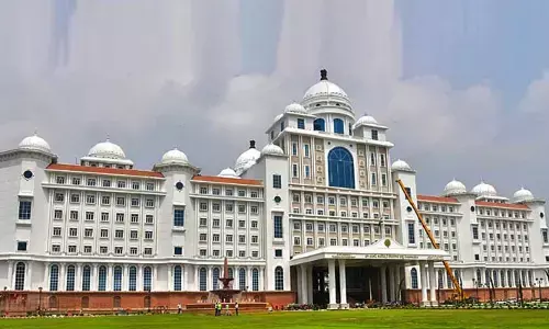 Secretariat: సీఎం ఫారిన్ టూర్ ఎఫెక్ట్.. బోసిపోతున్న సచివాలయం