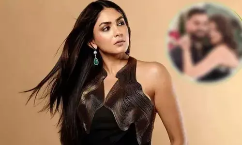 Mrunal Thakur : ఆ స్టార్ క్రికెటర్‌తో పిచ్చి ప్రేమలో మృణాల్ ఠాకూర్.. షాకింగ్ ట్విస్ట్ ఇచ్చిన యంగ్ బ్యూటీ