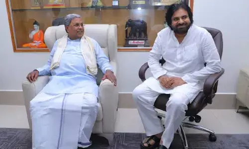 కర్ణాటక సీఎంతో పవన్ కల్యాణ్ భేటీ.. వన్య ప్రాణి, అటవీ సంరక్షణపై చర్చలు
