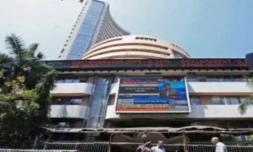Stock Market: మళ్లీ నష్టాల్లోకి జారిన సూచీలు