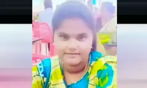 మానసిక వేధనతో వివాహిత ఆత్మహత్య