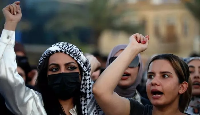 Iraq: వివాదాస్పద చట్టం.. బాలికల వివాహ వయసు 9 ఏళ్లకు తగ్గింపు Iraq: వివాదాస్పద చట్టం.. బాలికల వివాహ వయసు 9 ఏళ్లకు తగ్గింపు