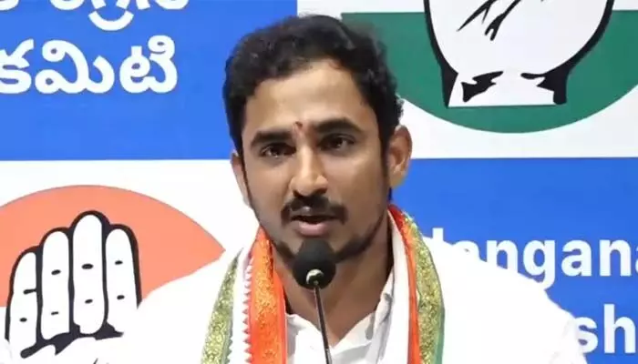 Sama Rammohan: ఇక మీ అబద్ధాల సంగతి తేల్చుడే.. కేటీఆర్, హరీశ్ రావుపై సామ రామ్మోహన్ రెడ్డి ఫైర్ Sama Rammohan: ఇక మీ అబద్ధాల సంగతి తేల్చుడే.. కేటీఆర్, హరీశ్ రావుపై సామ రామ్మోహన్ రెడ్డి ఫైర్