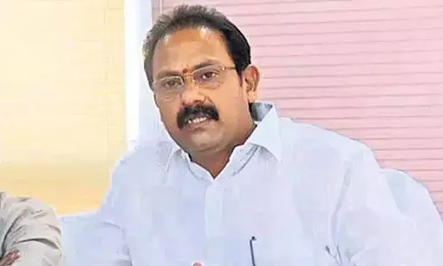 BREAKING: వైసీపీకి ఊహించని షాక్.. మాజీ డిప్యూటీ సీఎం ఆళ్ల నాని రాజీనామా
