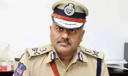 BREAKING: బంగ్లాదేశ్ ఉద్రిక్త పరిస్థితుల దృష్ట్యా నగరంలో నిఘా పెట్టాం.. డీజీపీ జితేందర్ కీలక వ్యాఖ్యలు