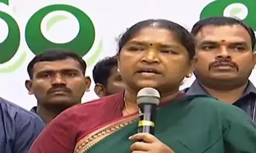 world adivasi day:ఆదివాసీలపై ఆ తప్పుడు ప్రచారం సరికాదు: సీతక్క