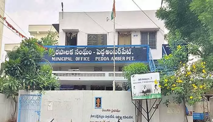 ఓ వైపు అనుమతులు.. మరోవైపు నోటీసులు.. ఓ వైపు అనుమతులు.. మరోవైపు నోటీసులు..