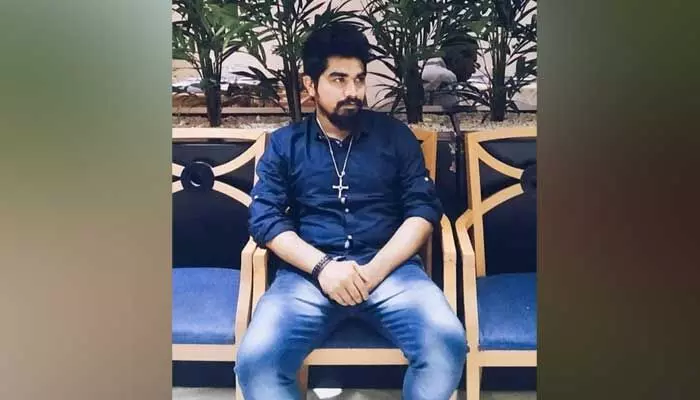 Electric Shock : మూత్ర విసర్జన చేస్తూ విద్యుదాఘాతానికి గురైన యువకుడు మృతి... Electric Shock : మూత్ర విసర్జన చేస్తూ విద్యుదాఘాతానికి గురైన యువకుడు మృతి...