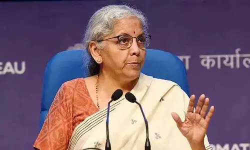 Nirmala Sitharaman: బ్యాంకు రుణాలపై నిర్మలా సీతారామన్ కీలక వ్యాఖ్యలు.. డిపాజిట్ల కోసం న్యూ స్కీమ్స్