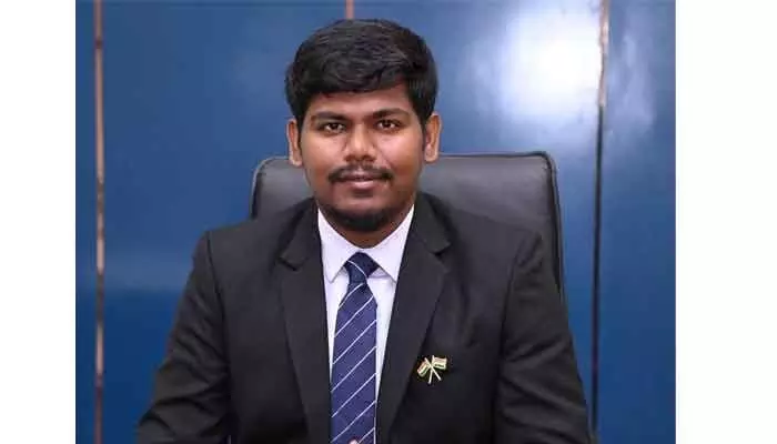 డిప్యూటీ వార్డెన్ సస్పెండ్.. విద్యార్థి మృతిపై ఐటీడీఏ అధికారి సీరియస్ డిప్యూటీ వార్డెన్ సస్పెండ్.. విద్యార్థి మృతిపై ఐటీడీఏ అధికారి సీరియస్