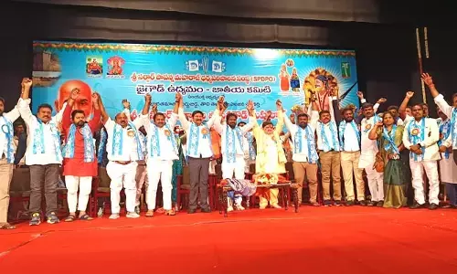 సర్దార్ పాపన్న విగ్రహం ట్యాంక్ బండ్ పై ఏర్పాటు చేస్తాం