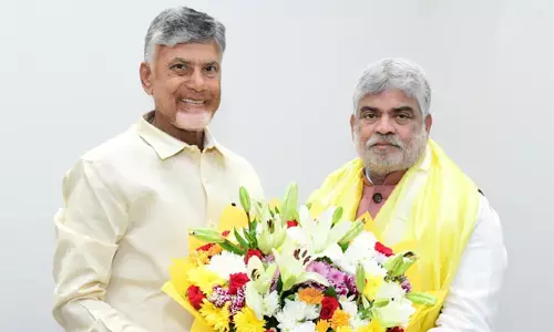ఏపీ సీఎం చంద్రబాబుకు తెలంగాణ స్పీకర్ రిక్వెస్టు
