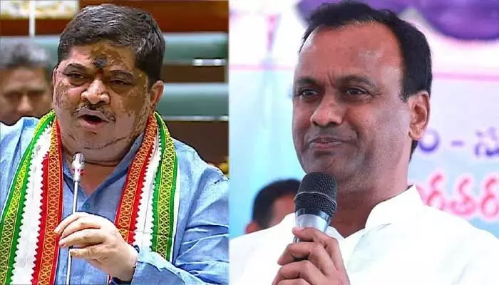 మంత్రి పొన్నం ప్రభాకర్ను కలిసిన కోమటిరెడ్డి మంత్రి పొన్నం ప్రభాకర్ను కలిసిన కోమటిరెడ్డి