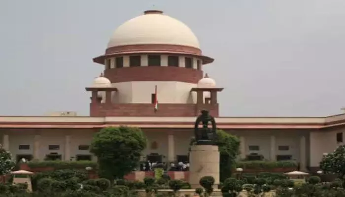 UGC-NET: యూజీసీ-నెట్ రీ-ఎగ్జామ్ను సవాలు చేస్తూ వేసిన పిటిషన్ను కొట్టివేసిన సుప్రీంకోర్టు UGC-NET: యూజీసీ-నెట్ రీ-ఎగ్జామ్ను సవాలు చేస్తూ వేసిన పిటిషన్ను కొట్టివేసిన సుప్రీంకోర్టు