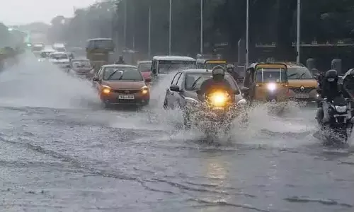 Rain alert: హైదరాబాద్ నగరంలో దంచికొడుతున్న భారీ వర్షం