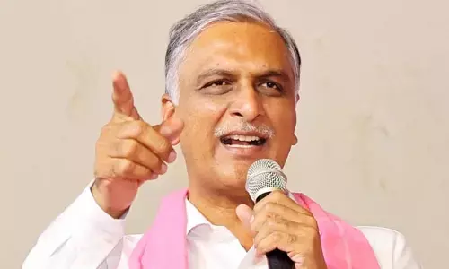 BREAKING: కాంగ్రెస్ నేతలు పరాన్నజీవుల్లా ప్రవర్తిస్తుండ్రు: మాజీ మంత్రి హరీశ్‌రావు సంచలన వ్యాఖ్యలు