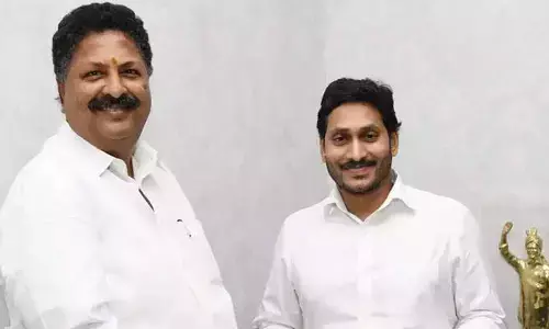 చిక్కుల్లో మాజీ మంత్రి కారుమూరి... రంగంలోకి సీఐడీ...!