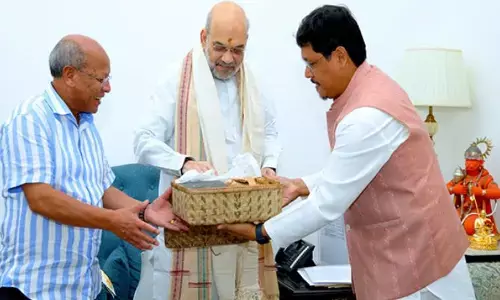 Bangladesh : బంగ్లాదేశ్‌లో ఉద్రిక్తతలు.. అమిత్‌షాతో మేఘాలయ సీఎం భేటీ