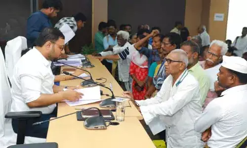 అధికారులు ప్రజావాణికి రాకుంటే చర్యలుః కలెక్టర్