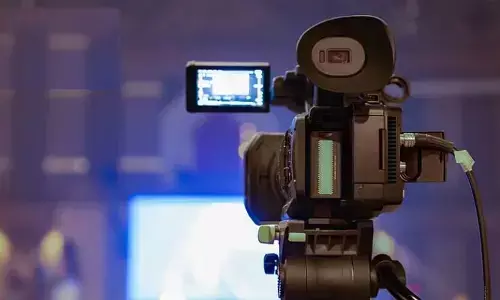 Broadcasting :‘బ్రాడ్‌కాస్టింగ్ సేవల నియంత్రణ బిల్లు’పై కేంద్రం వెనకడుగు