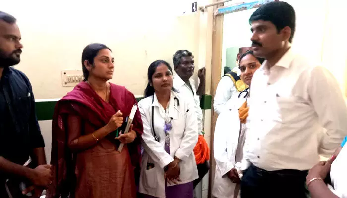 కార్పొరేట్ కు దీటుగా ప్రభుత్వ పాఠశాలల్లో విద్యను అందించాలి కార్పొరేట్ కు దీటుగా ప్రభుత్వ పాఠశాలల్లో విద్యను అందించాలి