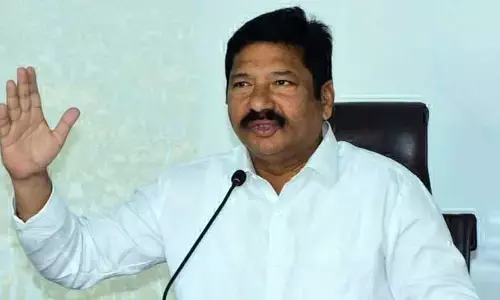 నా కొడుకును అరెస్ట్ చేయడం న్యాయమేనా: మాజీ మంత్రి జోగి రమేష్