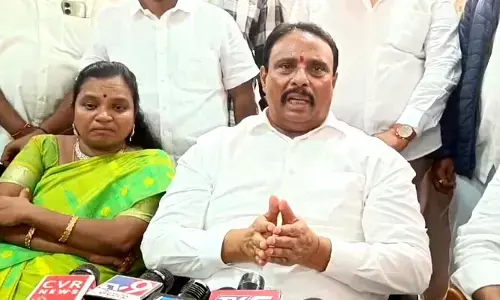 అధికారులకు ప్రివిలేజ్ మోషన్ నోటీసులు ఇస్తా