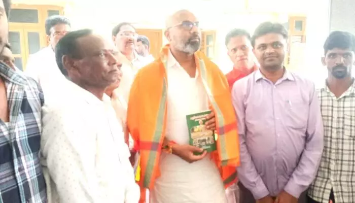 ఆనాటి కట్టడాలు చరిత్రకు ఆధారాలు ఆనాటి కట్టడాలు చరిత్రకు ఆధారాలు