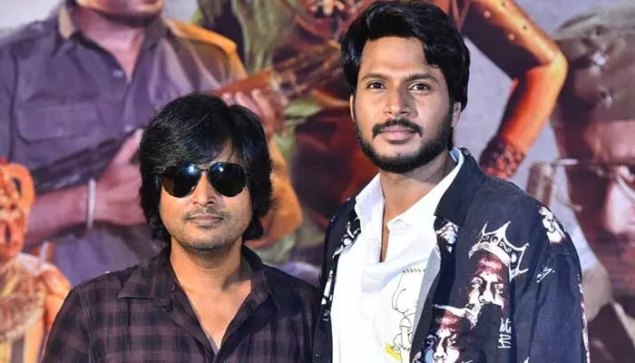 కామన్మ్యాన్లా బతకడం కష్టం: బండి సరోజ్కుమార్ కామన్మ్యాన్లా బతకడం కష్టం: బండి సరోజ్కుమార్