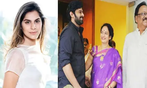 ‘కృష్ణంరాజు కాలు సర్జరీ కోసం అపోలో ఆసుపత్రికెళ్లాం’ ఉపాసన  బిహేవియర్‌పై షాకింగ్ కామెంట్స్ చేసిన ప్రభాస్ పెద్దమ్మ శ్యామలా దేవి
