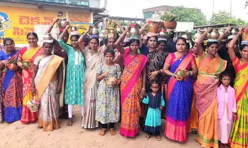 ఘనంగా శ్రావణ బోనాలు.. మంగపేట అంతటా సందడే