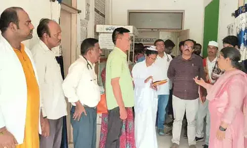 విధుల్లో నిర్లక్ష్యం చేస్తే చర్యలు తప్పవుః కలెక్టర్ సత్యశారద