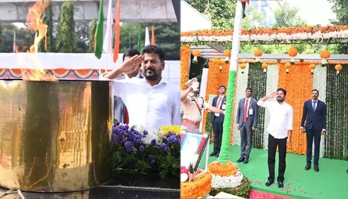 CM Revanth: గోల్కొండకు త్రివర్ణ శోభ.. సీఎం హోదాలో ఫస్ట్ టైం జెండాను ఎగురవేసిన రేవంత్రెడ్డి CM Revanth: గోల్కొండకు త్రివర్ణ శోభ.. సీఎం హోదాలో ఫస్ట్ టైం జెండాను ఎగురవేసిన రేవంత్రెడ్డి